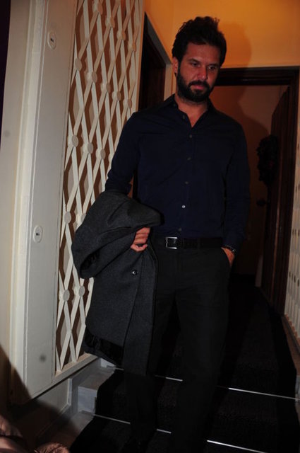 BAŞAR SAVUR