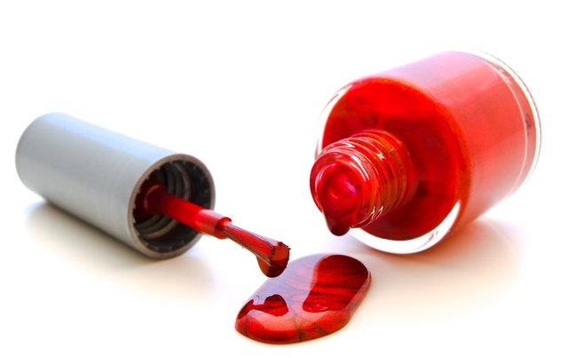 ELLER VE TIRNAKLAR İÇİN