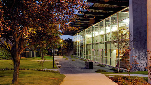 Amerika South Seattle Community College  - Fiyatı: 5500 USD