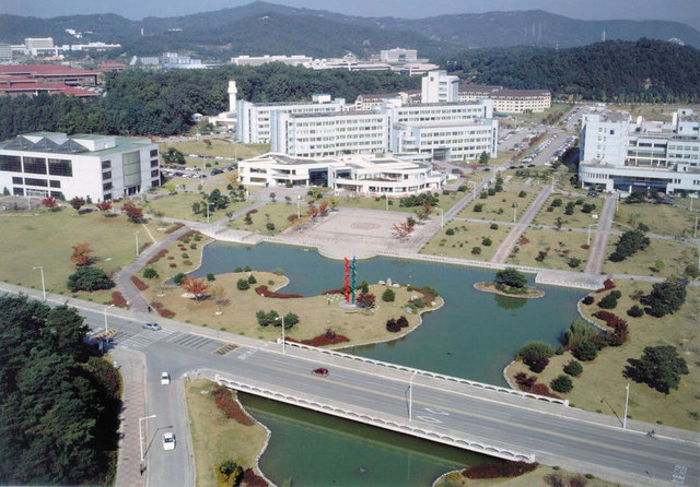 3- Korea Advanced Institute of Science and Technology (KAIST)	 	 - GÜNEY KORE