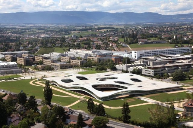 1- École Polytechnique Fédérale de Lausanne	 - İSVİÇRE