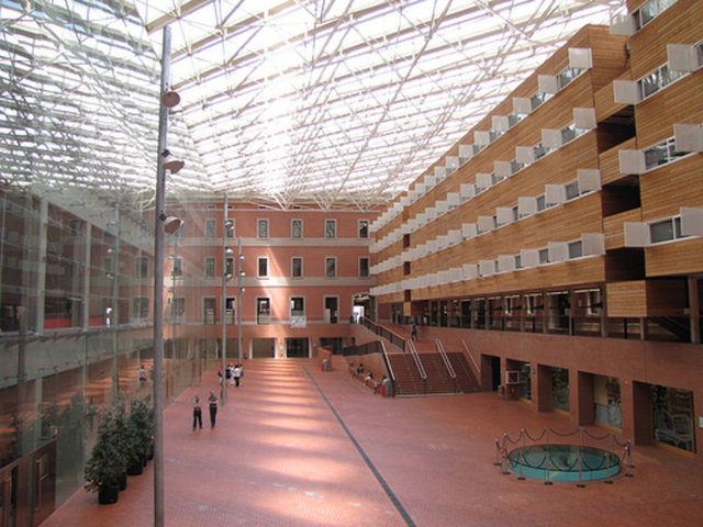 12- Pompeu Fabra University 	 - İSPANYA