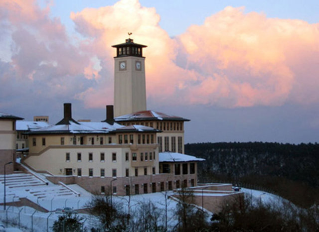 51- Koç Üniversitesi 	 - TÜRKİYE