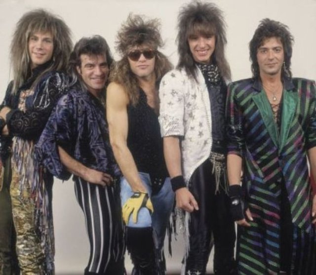 80'lerin unutmak istediğimiz unutulmaz modası! Bon Jovi