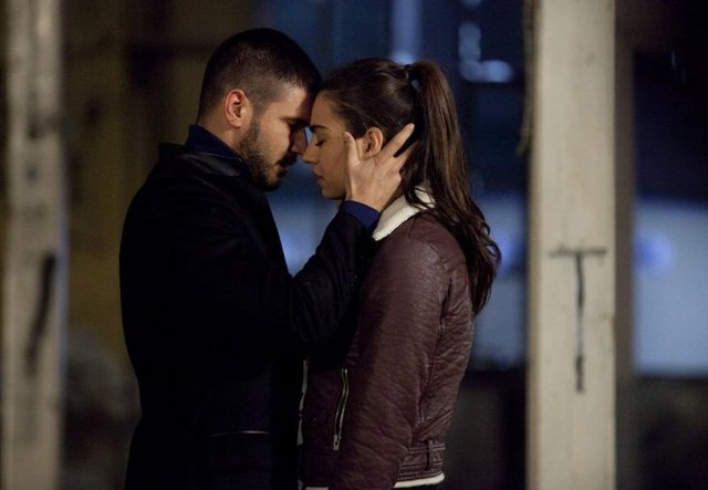 Dizi Haziran ayının 3. haftasında sezon finali yapacak ve gelecek sezon da ekranlarda olacak.