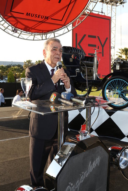 AZİZ KOCAOĞLU 