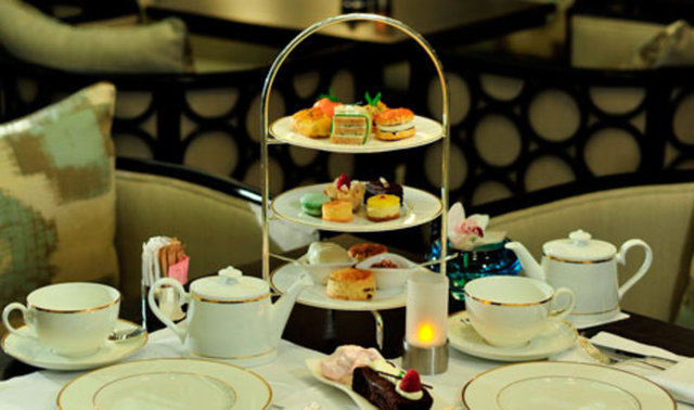 THE GRAND TARABYA - The Grand Tarabya'nın muhteşem Boğaz manzarası eşliğinde birbirinden lezzetli tatlarla dolu brunch ve huzur dolu spa alternatifiyle annenize unutulmaz bir hediye verebilirsiniz.