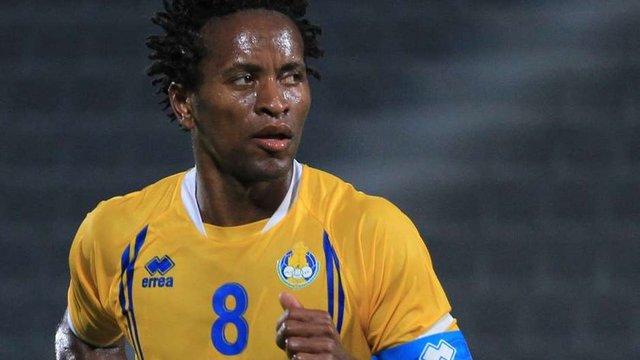 Ze Roberto - Al Gharafa (Katar)