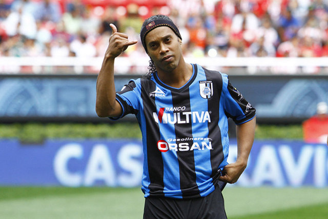 Ronaldinho - Queretaro