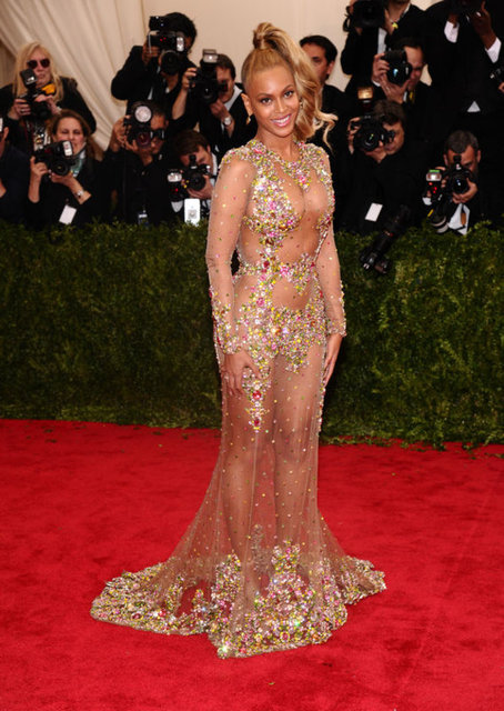 BEYONCE 