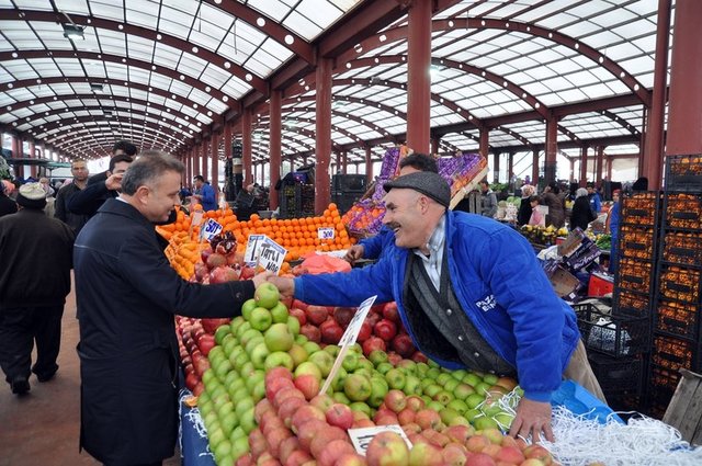 Herhangi bir sorun olursa getirin, parasını iade ederiz