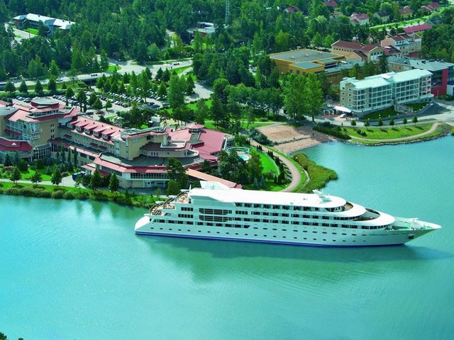 24- Sunborn Gibraltar - İspanya