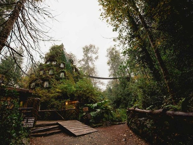 26- Montana Magica Lodge - Şili