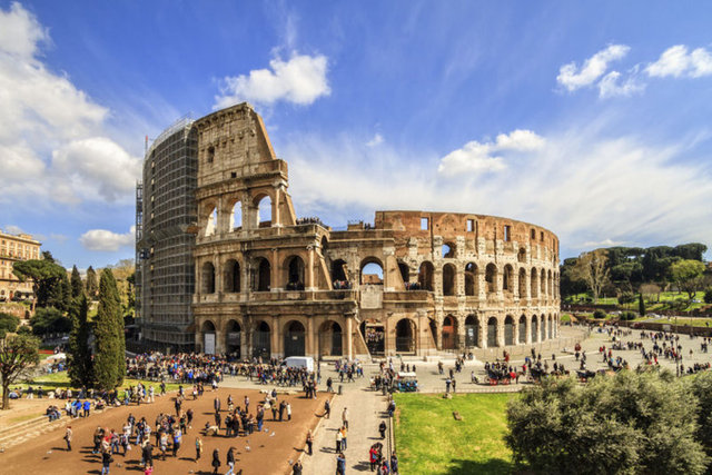 Le Matin gazetesi İsviçre'de seyahat acenteleri ile yaptığı görüşmelerden sonra 2015 yılının yaz aylarında tatil yapılacak beldeleri açıkladı.