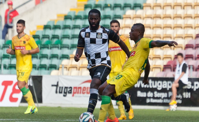 32- Quincy Owusu-Abeyie - Yaş: 29 - Pozisyon: Orta saha, Sol Kanat             - Oynadığı son kulüp: Boavista Porto - Piyasa Değeri: 800 bin Euro