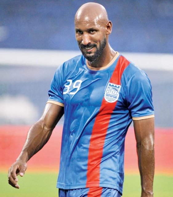 24- Nicolas Anelka - Yaş: 36 - Pozisyon: Forvet, Santrafor            - Oynadığı son kulüp: Mumbai City FC  - Piyasa Değeri: 500 bin Euro