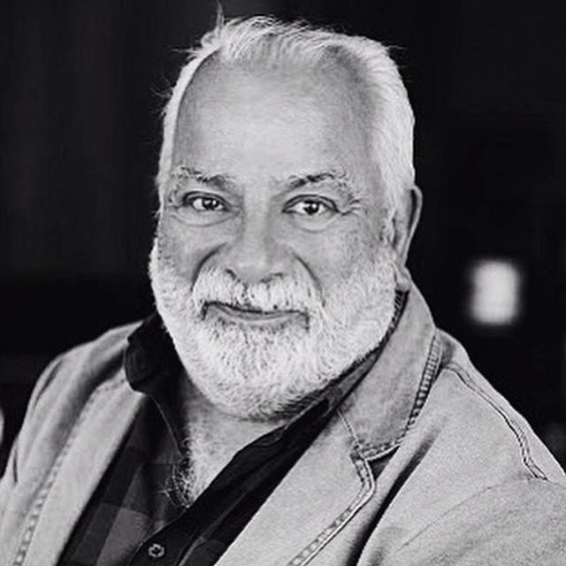 EMEL SAYIN  - "Çok ani geldi bu haber. Daha şokun içindeyim bir cümleyle anlatmakta zorlanırım Zeki Alasya'yı sevgili Kadir İnanır'ın da söylediklerini duyduk önce Zeki Alasya çok iyi bir insandı, çok değerli bir insandı oyunculuğu tabiki çok özeldi