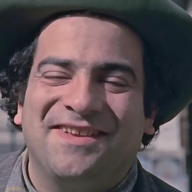 SİNAN AKÇIL Bu icimi isitan resimden geriye sadece rahatsizligi devam eden sevgili Halit Akcatepe ve Metin Akpınar kaldı hayatta..Kiymetlerini yasarken bilelim ne olur..Zeki Alasya..mekanin cennet olsun..çocukluğumuz gidiyor,gülüşlerimiz bir bir eksiliyor