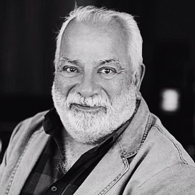 PETEK DİNÇÖZ KODALOĞLU   - Büyük Usta Zeki Alasya .Mekanın Cennet Olsun. Nur içinde yat