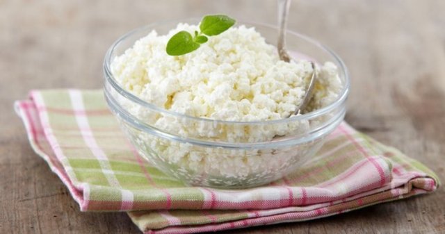 2 yemek kaşığı lor peyniri