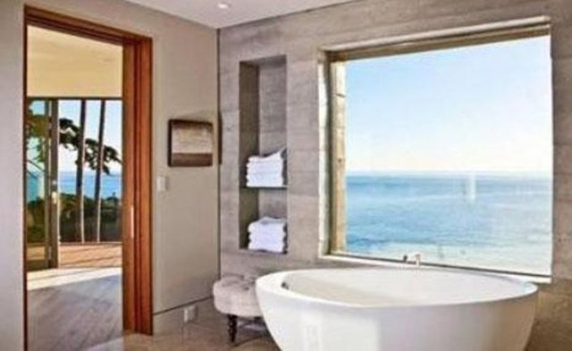 DAVİD - VİCTORIA BECKHAM  - Beckham çiftinin ABD'deki evlerinden bir görünüm.  -