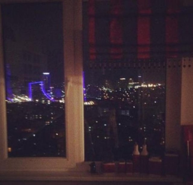 Bu da Yeşilmen'in mutfak penceresinden görünen manzara.