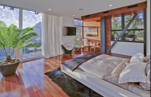 JUSTİN BİEBER  - Genç şarkıcı Justin Bieber'ın yatak odasının manzarası bu.  -