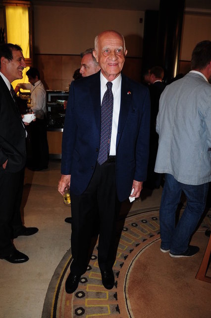 İNAN KIRAÇ 