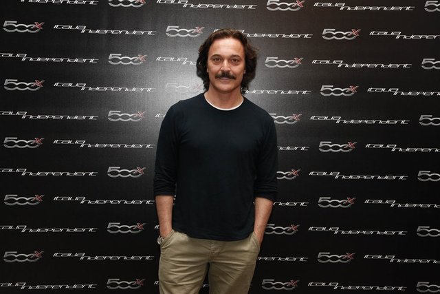 HAKAN ÖZTÜRK