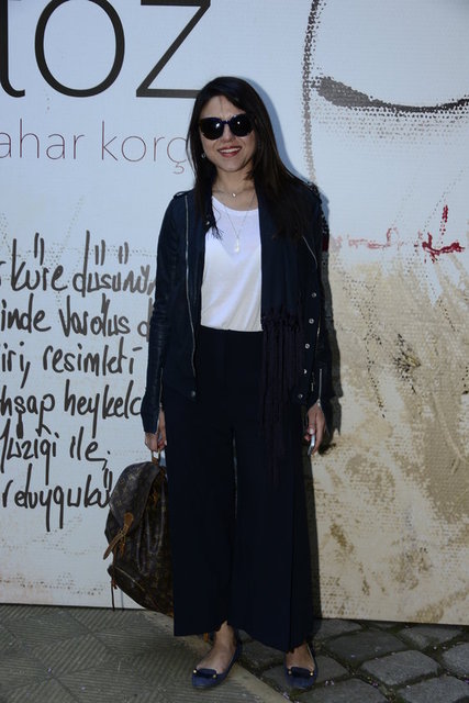 HANDE TOKMAK