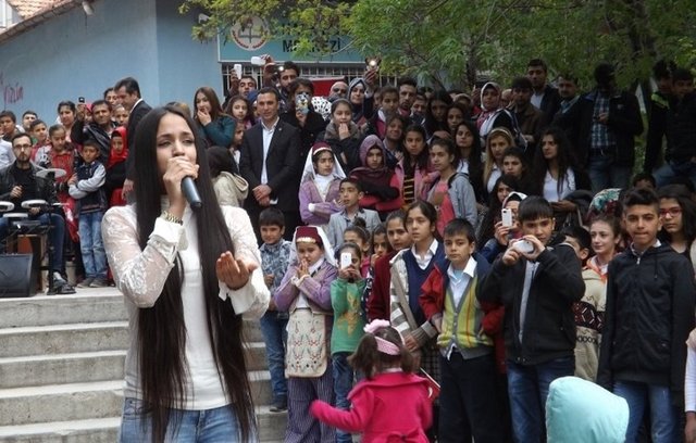 Hayatına ve hayallerine kaldığı yerden devam etmek için GATA'daki tedavisine azimle cevap veren Mutlu'nun sağlığı her geçen gün daha iyiye gidiyor.