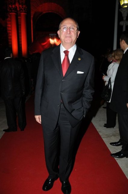 CAVİT KAVAK