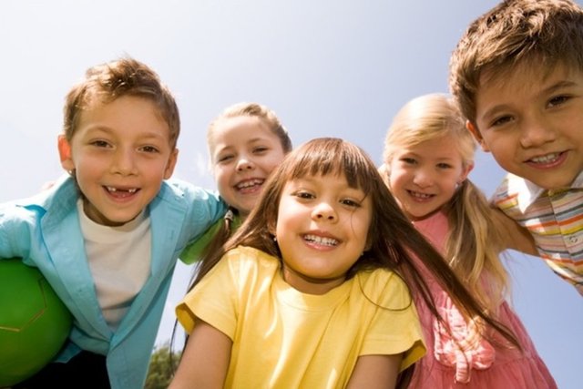 53 bin çocukla anket yapılan çalışmada yaşları 10-12 arasında değişen çocuklarla konuşuldu.