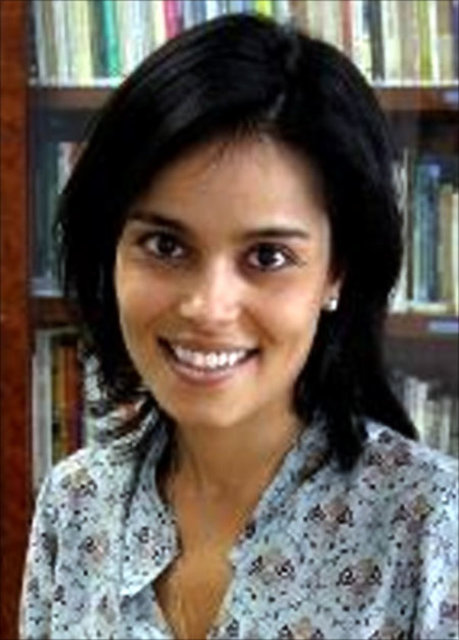 Ana Lucia'nın dedesi Brezilya'nın en büyük bankalarından Itau'nun kurucusu. 8 yaşında bir uçak kazasında hem anne hem de babasını kaybetti