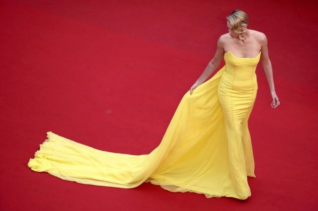 CHARLIZE THERON 