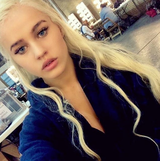 İzlenme rekorları kıran Game of Thrones'ta (Taht Oyunları) Emilia Clarke'ın dublörü olarak tanınan Rosie Mac, evleninceye kadar bekaretini korumaya kararlı olduğunu söyledi.