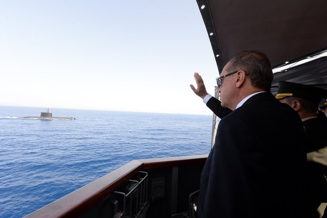 Cumhurbaşkanı Erdoğan, "Türk Silahlı Kuvvetlerimizin değerli mensupları, 14-28 Mayıs tarihleri arasında denizlerimizde yapılmakta olan Denizkurdu 2015 Tatbikatı'nın şu anda başarılı seyrini tüm komuta kademesi ile birlikte izledik..."