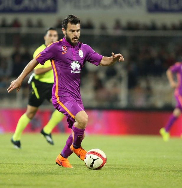 Yekta Kurtuluş: "O kek kalıbı olan varya yıldızlı... Onları hatıra olarak saklasınlar, mümkünse şampiyonluk kutlamasında o kek kalıbı orada olsun"