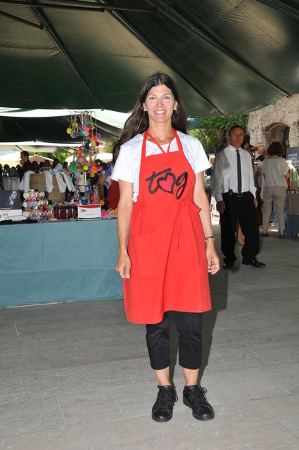 ZEYNEP ÜSTÜNEL