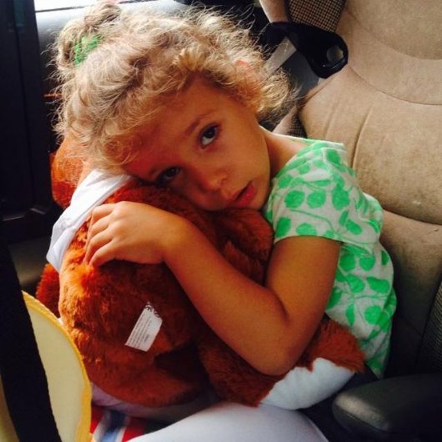 Yeni bir tedavi yöntemi için San Francisco'ya, Anat Baniel'e gitmeye karar verdiklerini söyleyen Düvenci şöyle konuştu:"Bir ay orada kalıp günde ikişer terapi yaptık.