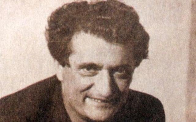 Mari Gerekmezyan, Bedri Rahmi Eyüpoğlu'nun asistanlık yaptığı Güzel Sanatlar Akademisi Heykel Bölümü'ne misafir öğrenci olarak gelmiştir. Bedri Rahmi'nin bir büstünü yaptı. Bedri Rahmi de birçok portresiyle ona yazılmış şiirlerle cevap verdi.