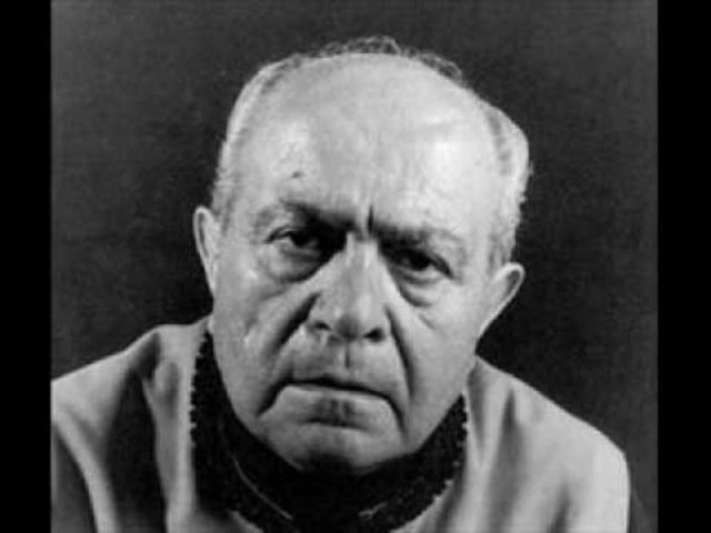 Ahmed Arif, Diyarbakır'a sürgüne gitmeden önce Ankara'da bir dost toplantısında tanıdı Leyla Erbil'i. 27 yaşındaki Ahmed Arif 23 yaşındaki Leyla Erbil'e 60'ın üzerinde mektup yazmıştır. -