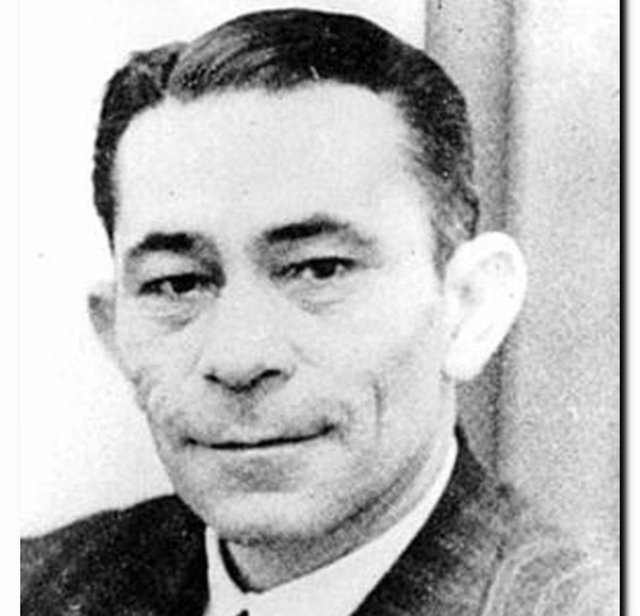 "Böyle ferman etti Cahit - Al getir ilk sevgiliyi Beşiktaş'tan - Yaşamak istiyorum gençliğimi yeni baştan" -