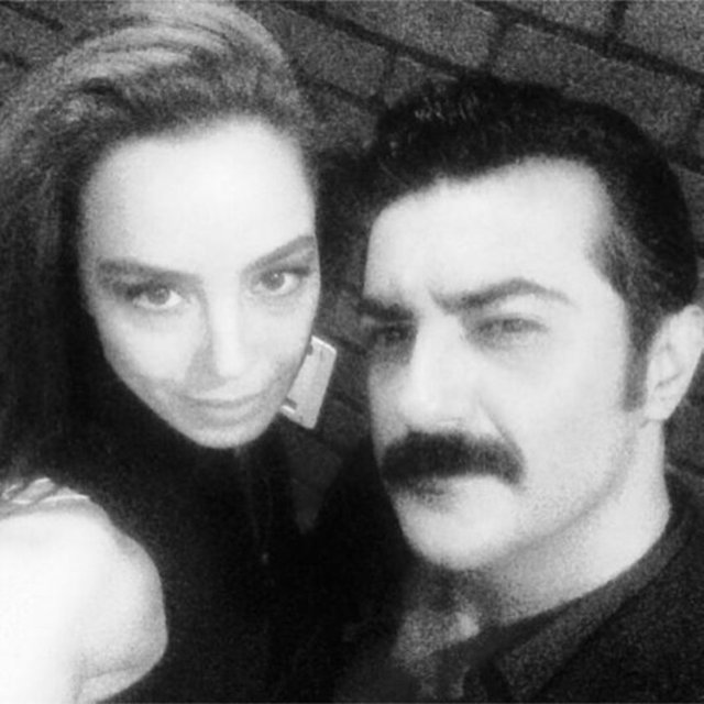 AZRA AKIN - Herkese sevgiler