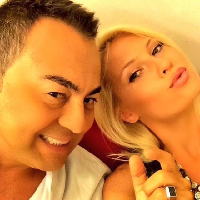 CHLOE LOUGHNAN  - Bugün evlilik yıldönümümüz nice birlikte senelere kocacığım