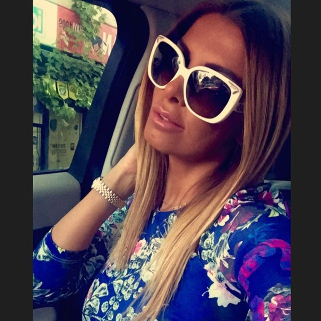 TUĞÇE ÖZBUDAK  - Çiçek açtım  -