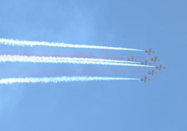 Kutlamalar kapsamında, Solo Türk, Türk Yıldızları'nın sergilediklerinin yanı sıra ve birçok gösteri uçuşu yapıldı.