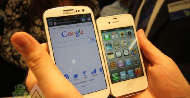 -Son çağrılar listesinden engellemek istediğimiz kişnin üzerine basılı tutun ve sağ üst kısımda yer alan üç noktalı butona basın.