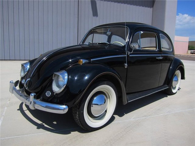Wolkwagen Beetle, 4 silindir bir motora sahipti ve saatte 120 km hız yapabiliyordu.