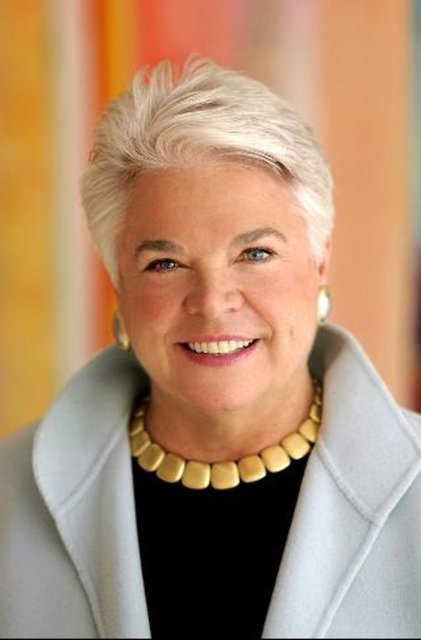 Pleasant Rowland 	300 Milyon Dolar